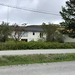 Trivelig Liten Leilighet, Sentralt Pa Kvaloysletta Lejlighed *