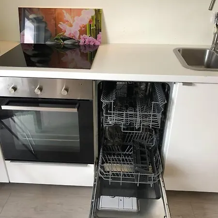 Apartment Trivelig Liten Leilighet, Sentralt Pa Kvaloysletta