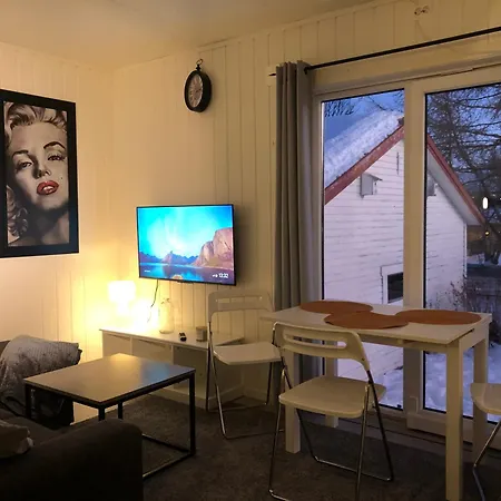 Trivelig Liten Leilighet, Sentralt Pa Kvaloysletta Tromso